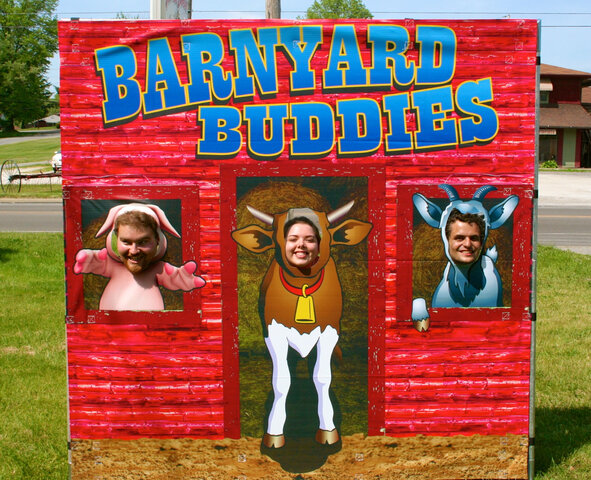 Barnyard Buddies Photo Backdrop