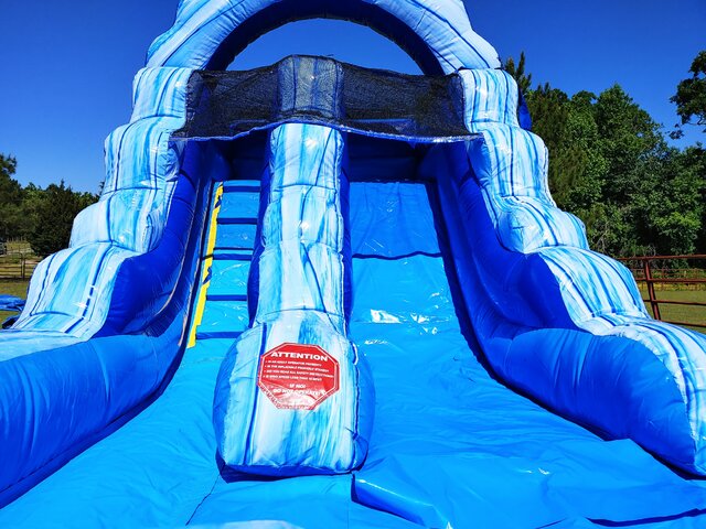 Front view of Drizzle Toddler Water Slide Rental from Carolina Fun Factory