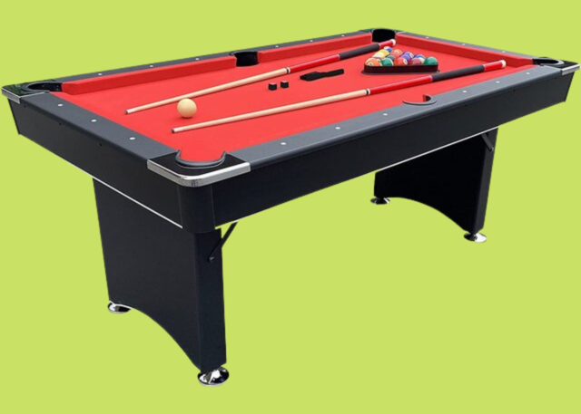 Portable pool clearance table