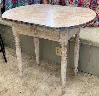 Shabby Chic Table: Approx. 25