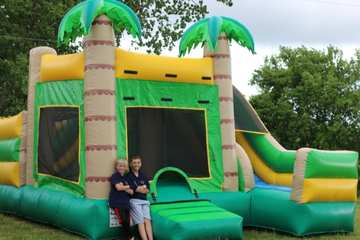 Pink Fun Rentals Bouncy Castle Rental Winnipeg