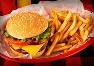 Burger basket with chips and drink