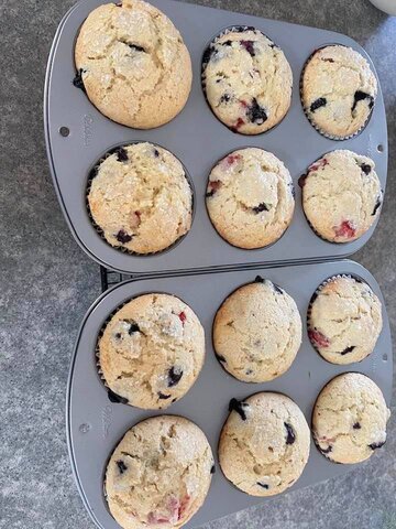 Jumbo Blueberry Muffins per Dozen 