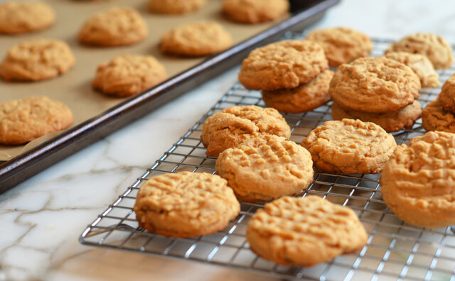 Jumbo Peanut Butter Cookies with Chopped Salted Peanuts per Dozen 