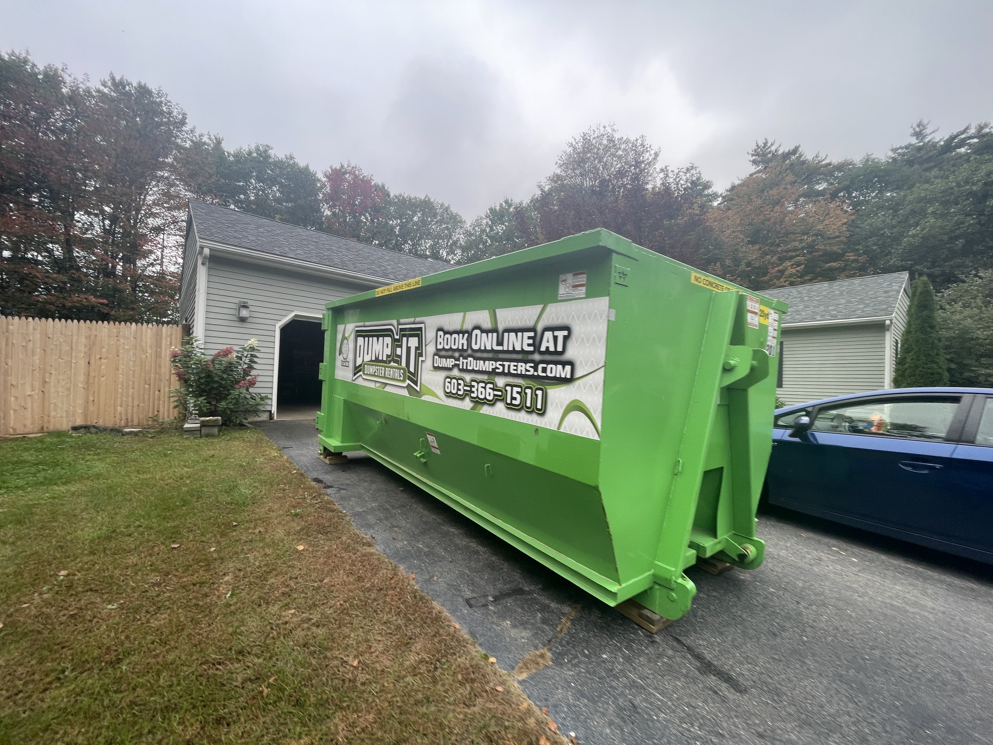 trucks from dump-it dumpster rentals