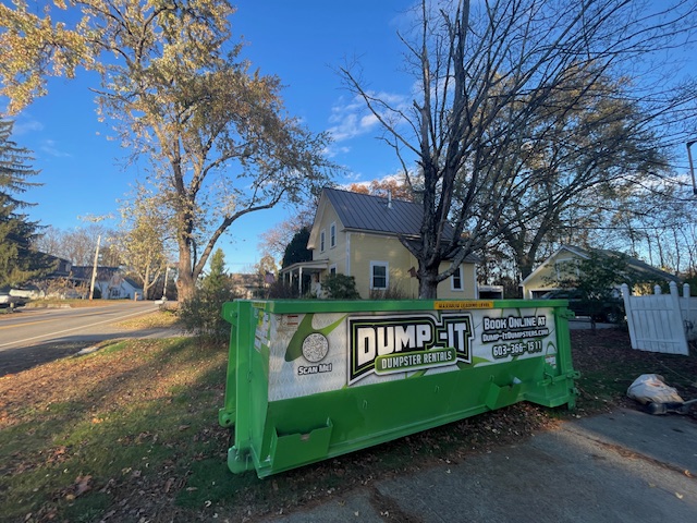 trucks from dump-it dumpster rentals