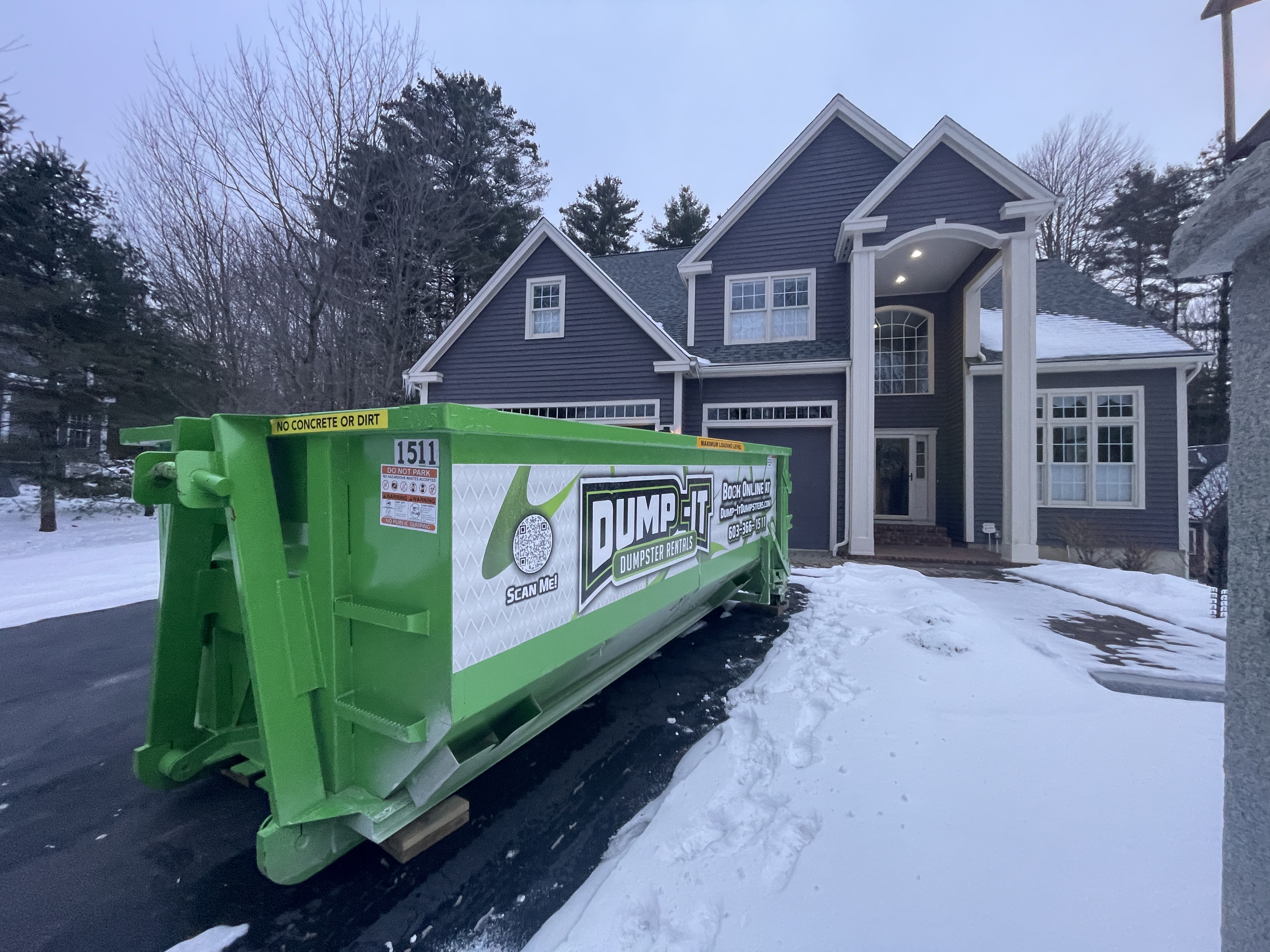 Commercial dumpster provided by Dump-It Dumpster Rentals
