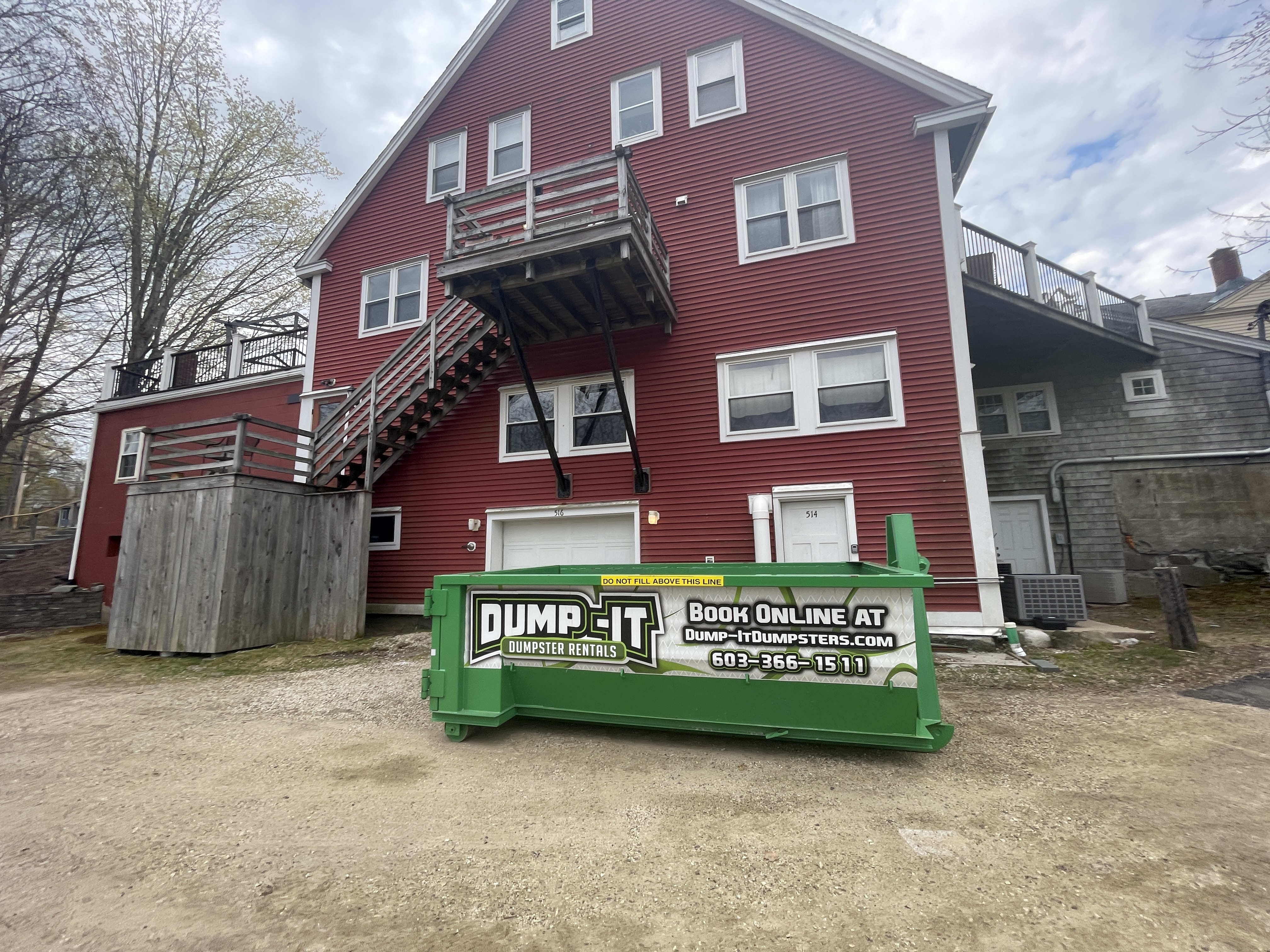 Dump-It Dumpster Rentals in New Hampshire Logo