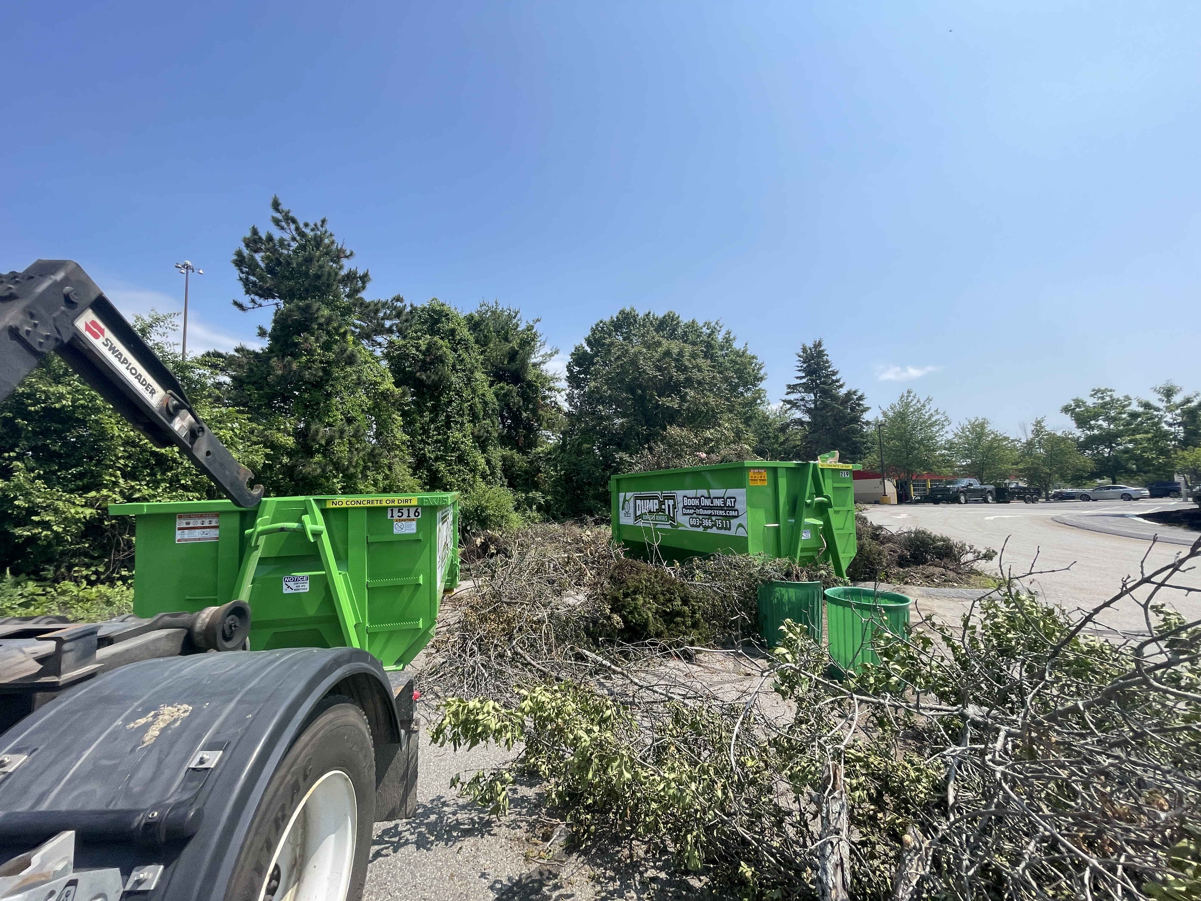 Commercial dumpster provided by Dump-It Dumpster Rentals