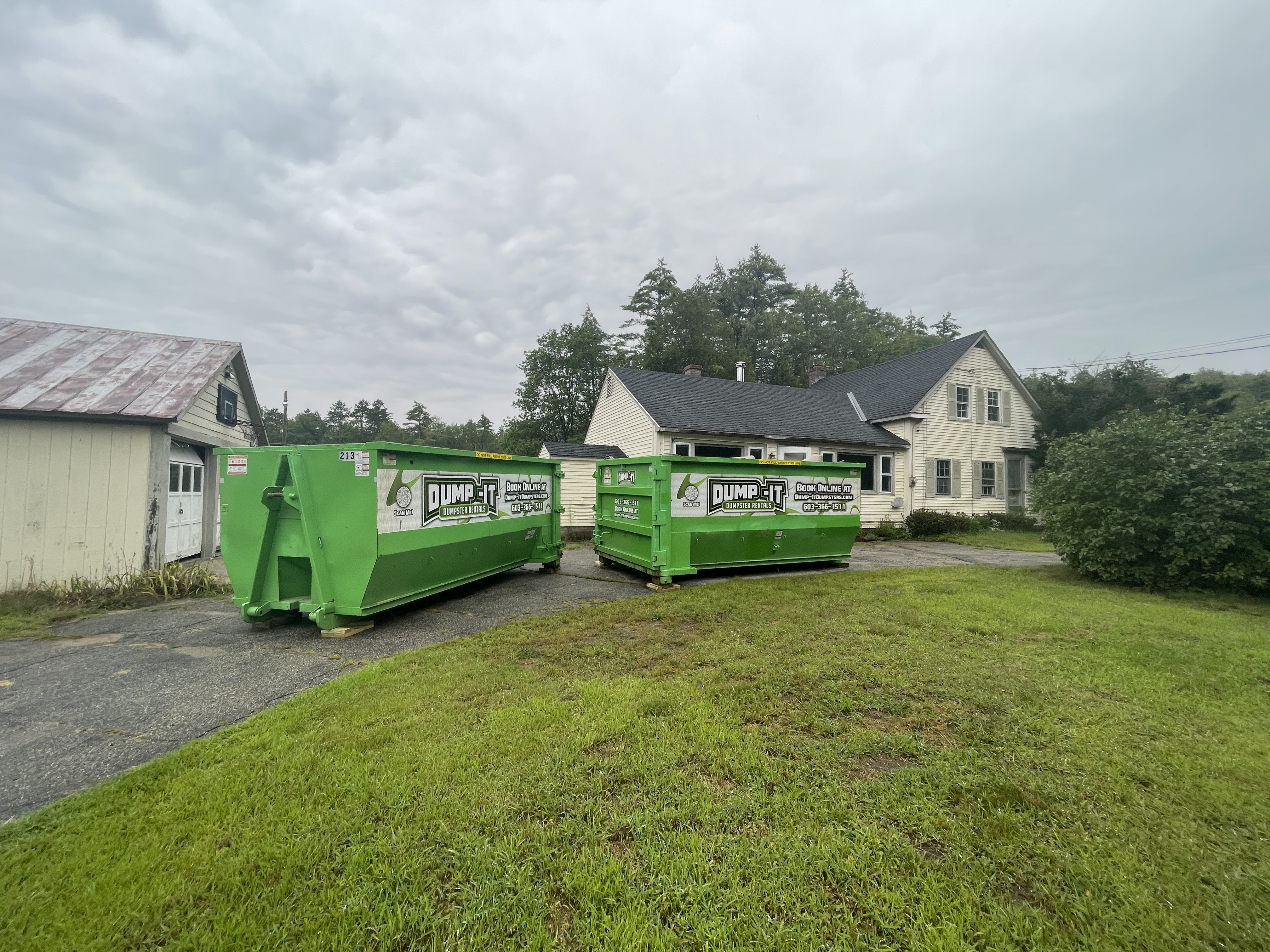trucks from dump-it dumpster rentals