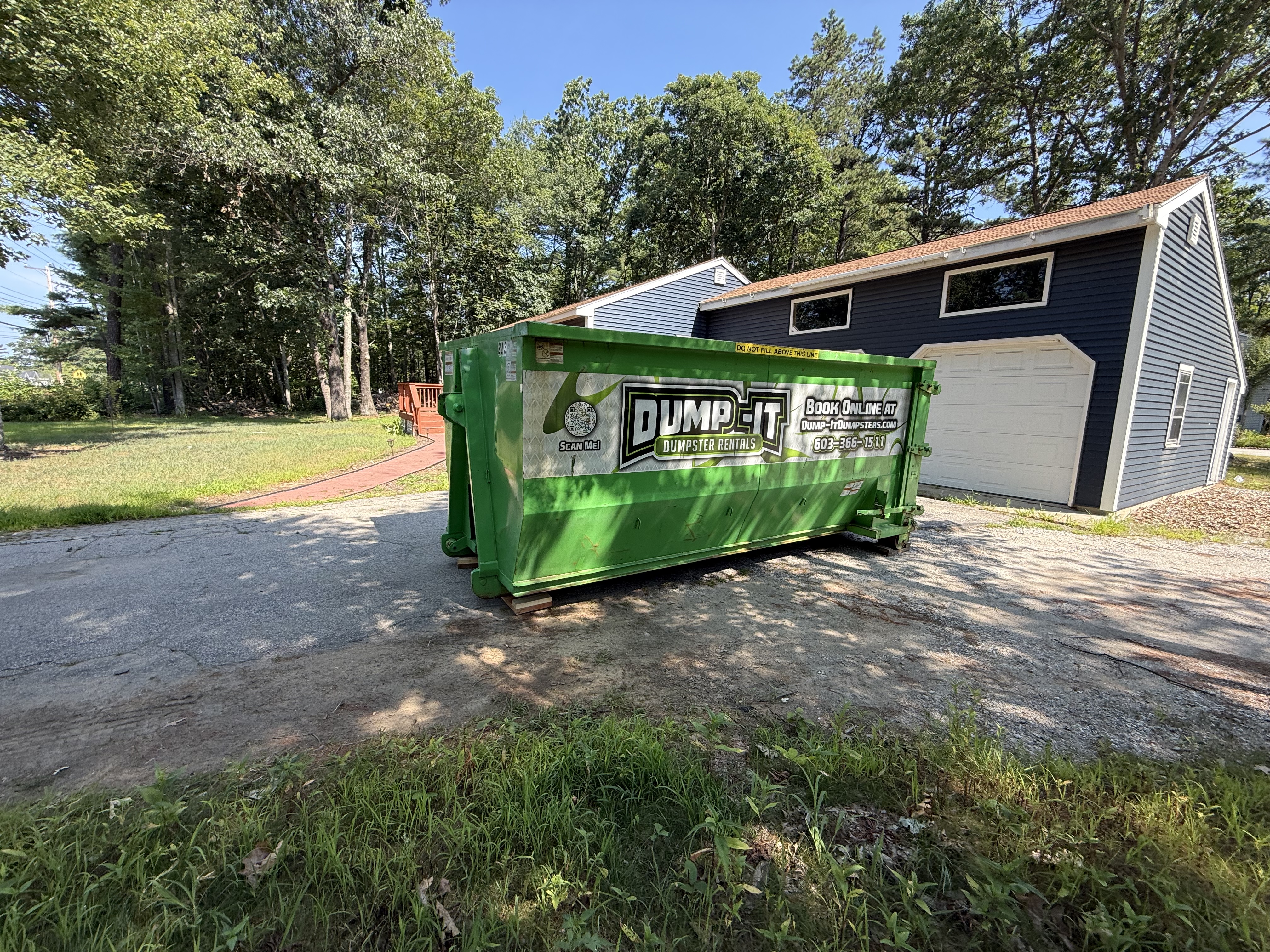 trucks from dump-it dumpster rentals