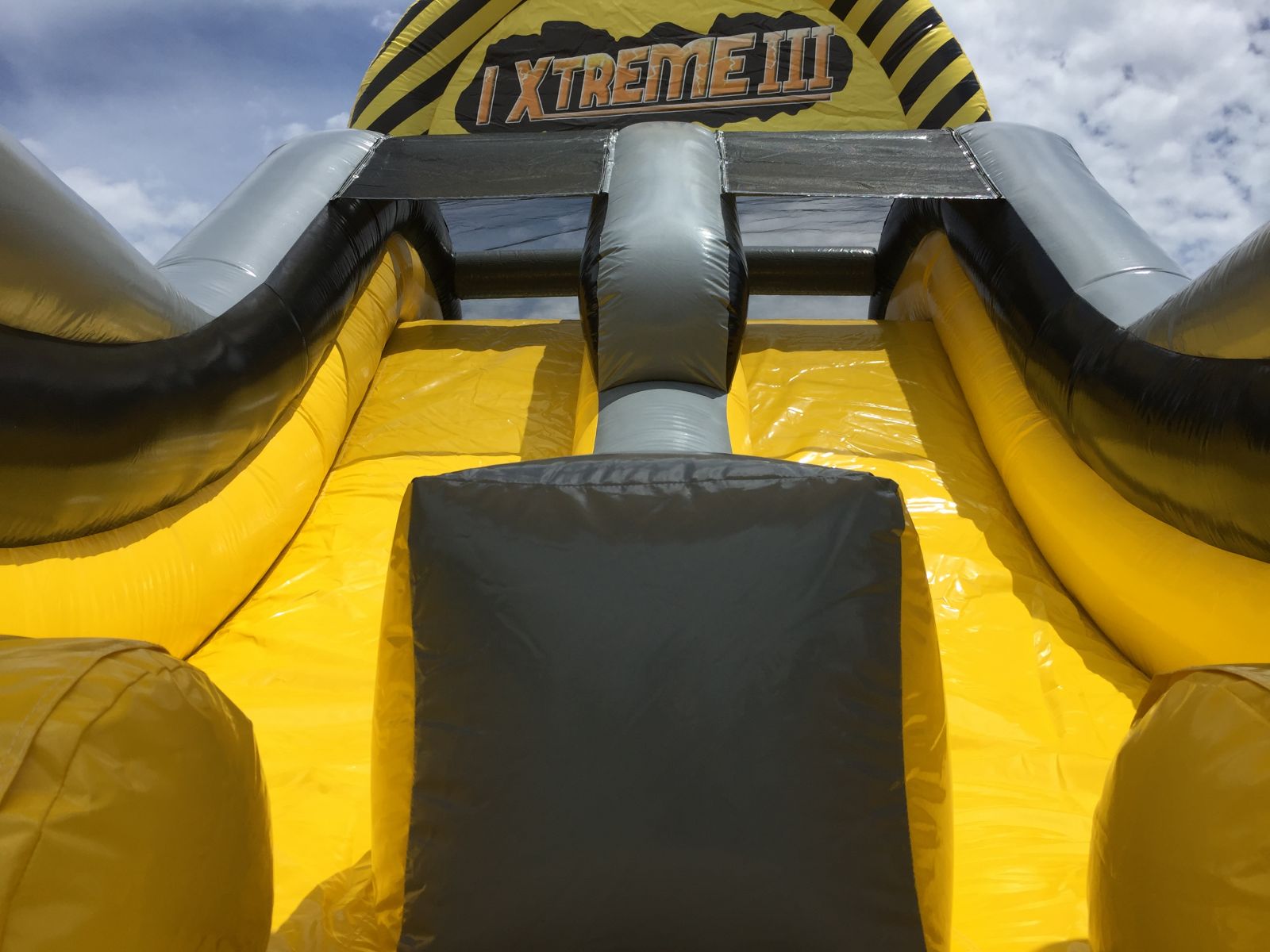 Xtreme Caution Obstacle Course inflatable rentals in Mansfield, TX