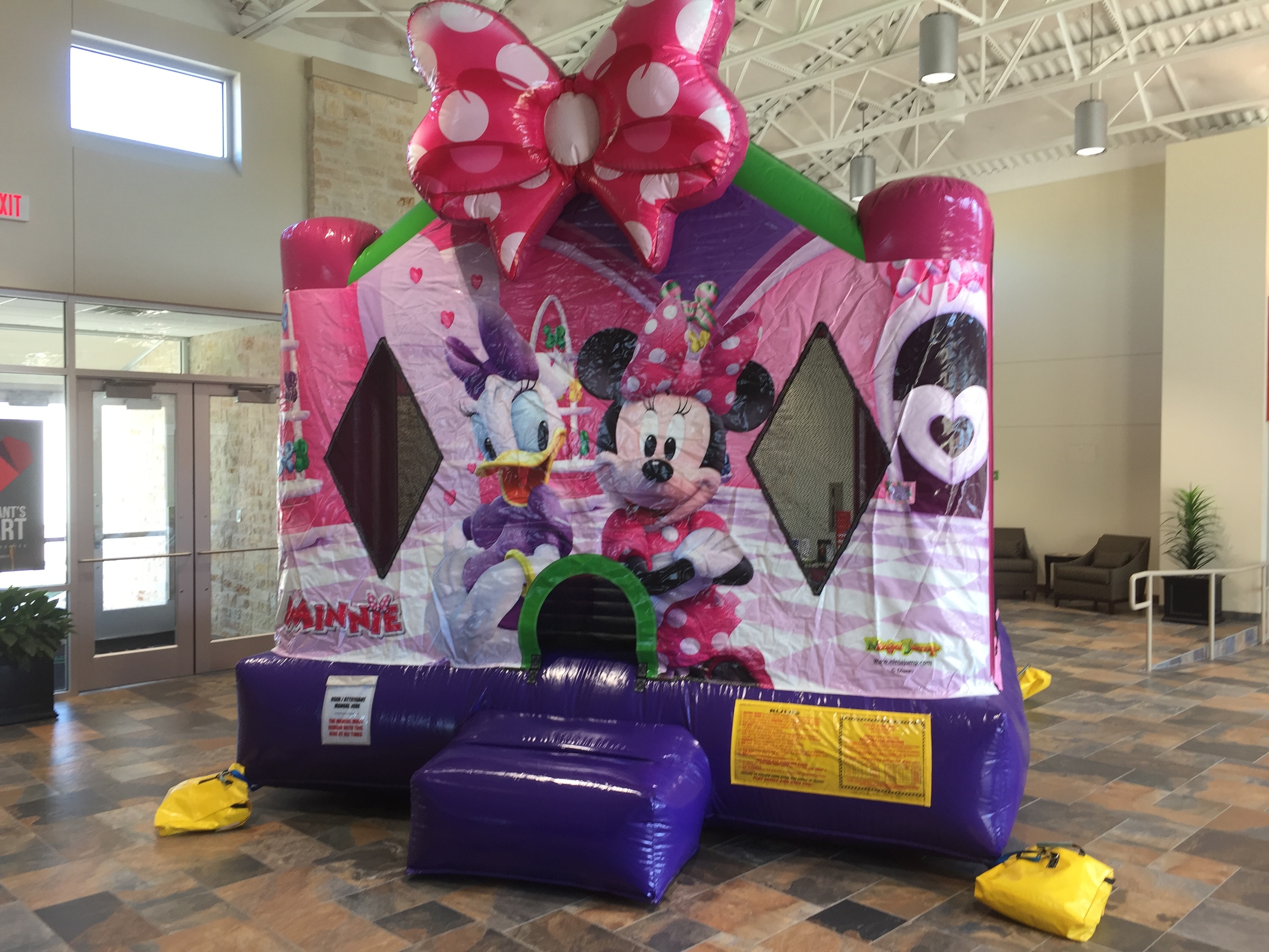 minnie mouse bounce house 