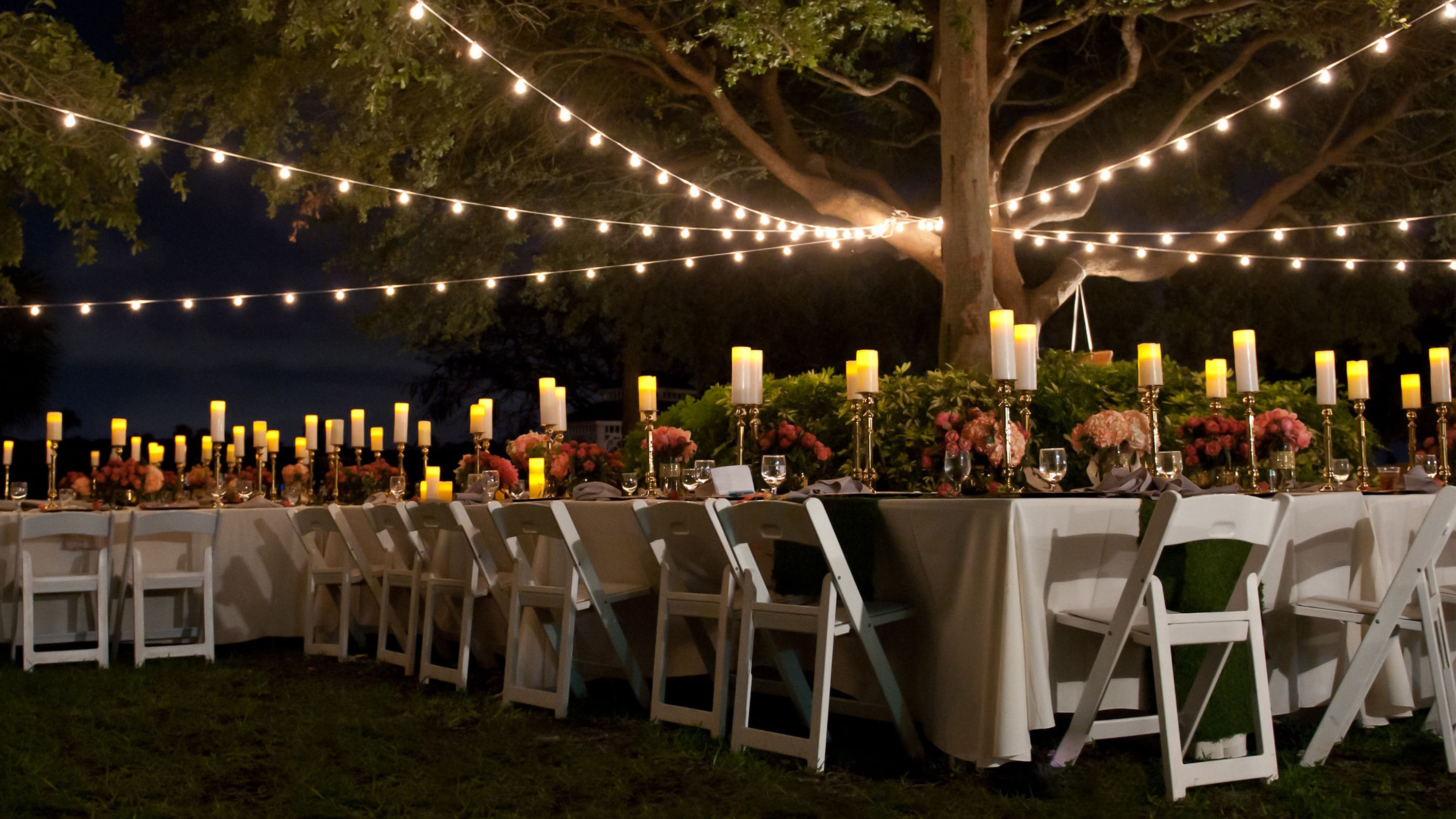 Event more. Озеро гирлянда. Outdoor Lights Wedding. Открытое пространство вечером. Outdoor dinner.