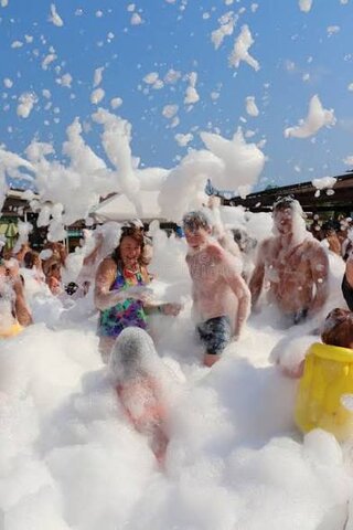 1 hour Foam Party