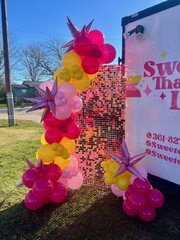 1/2 Shimmer Wall Balloon Set up