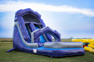 18' Avalanche Water Slide