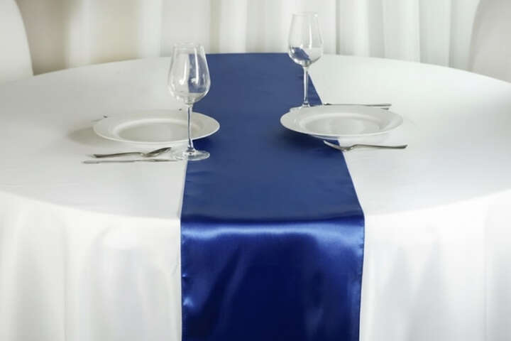 Table Runners Rental