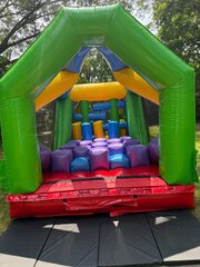 30' Obstacle Course