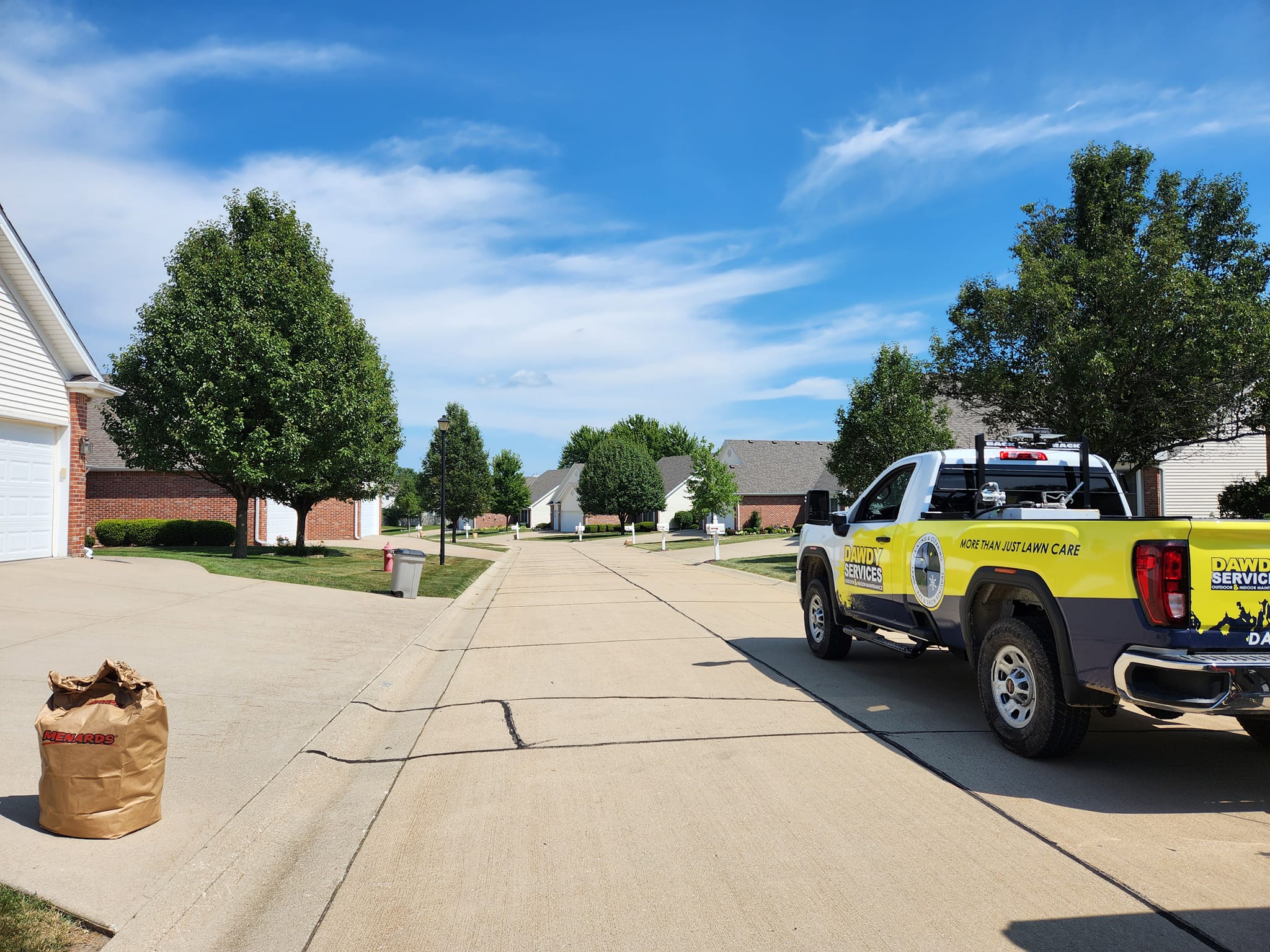 Dawdy Services performs junk removal in business and residential properties in Bloomington, Illinois.