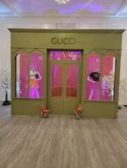 GUCCI STORE FRONT 