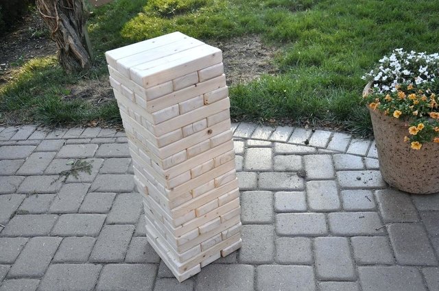 Giant blocks game