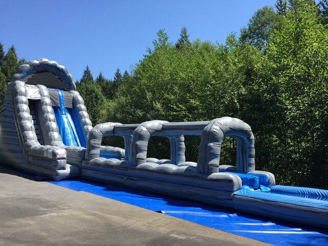 WILD RAPIDS WATER SLIDE 27’ H WITH SLIP'N SLIDE $795