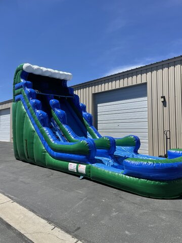 18' Green Tidal wave water slide with pool