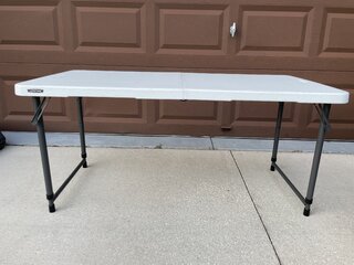 4 ft White Table