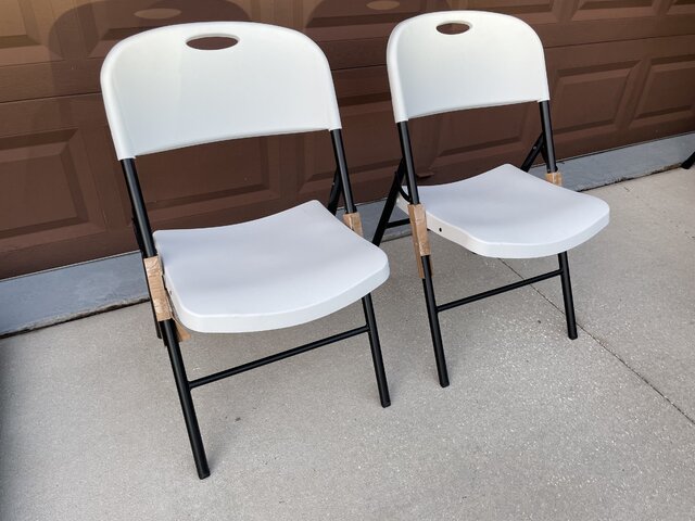 White/Black Folding Chair 