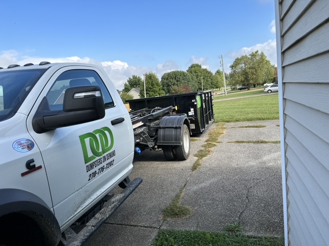 Roll Off Dumpster Rental Bowling Green KY Contractors Depend On to Clear the Waste