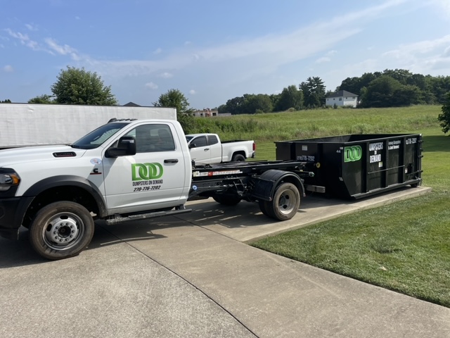 Heavy-Duty Roll Off Dumpster Bowling Green Roofers Rely On