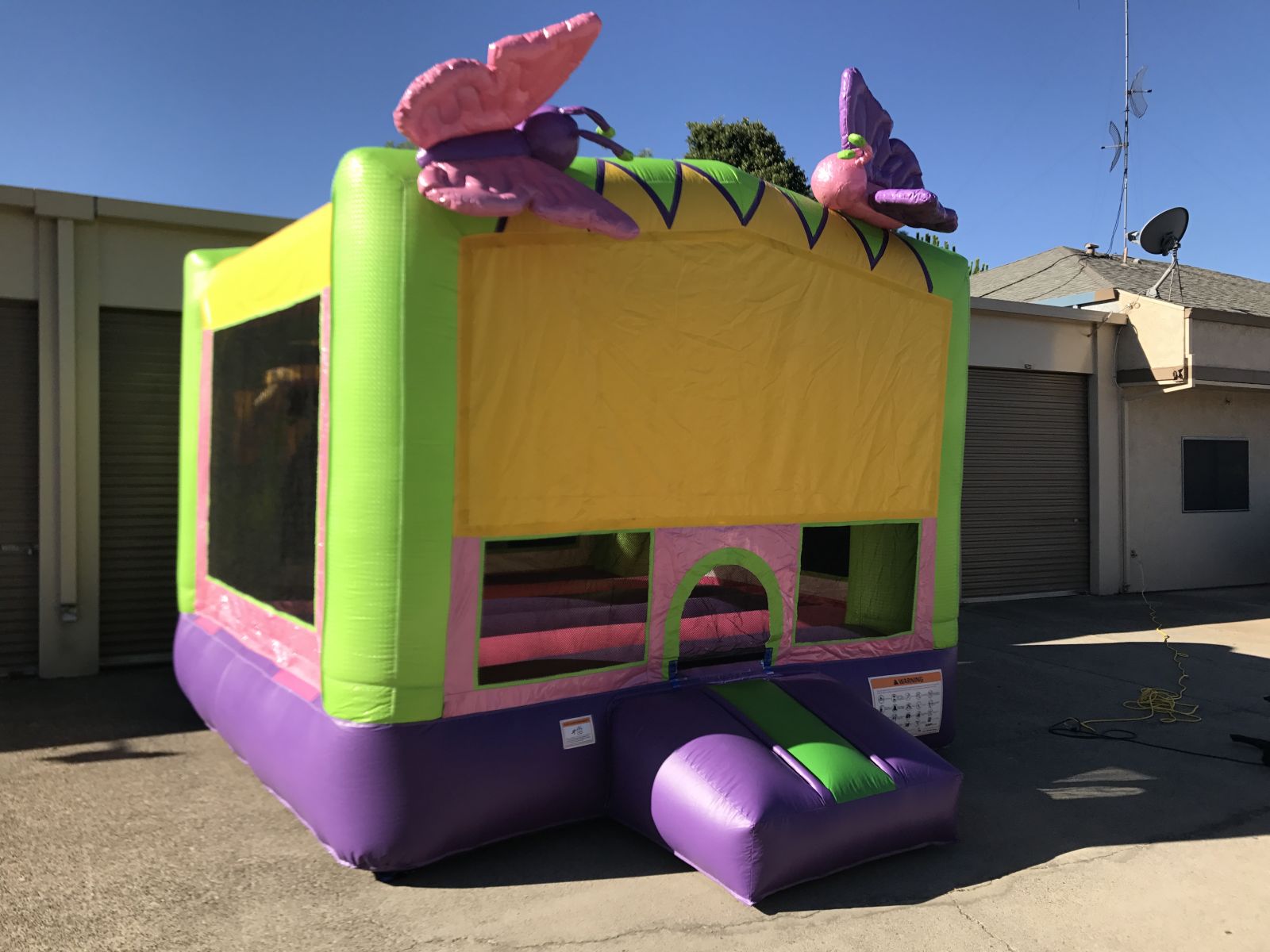 rent a jumpy house