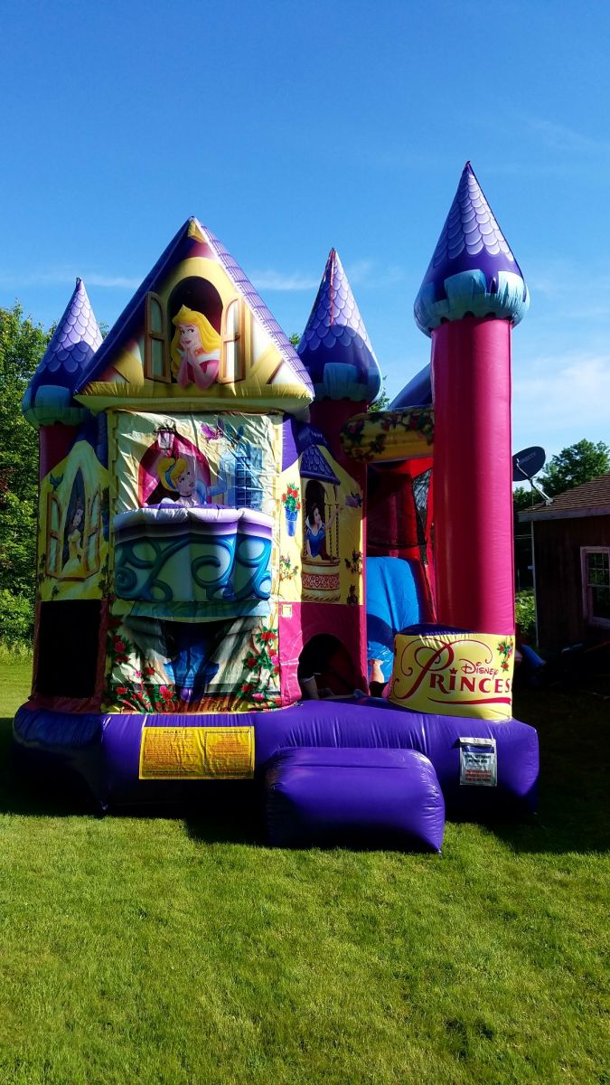 Disney Princesses will bring some magic to your party with this 3D