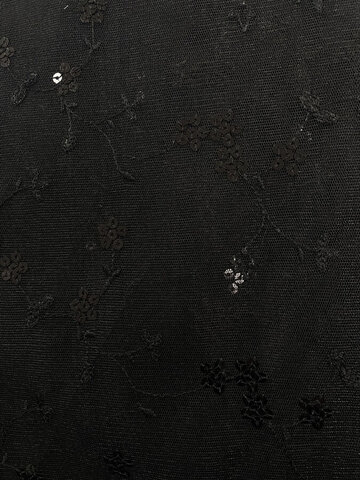 Black Lace Overlay 120