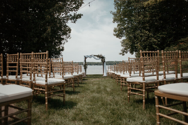  Chair-Gold Chiavari w/seat cushion