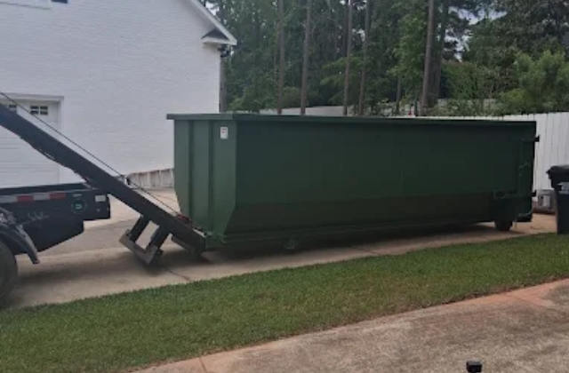 Hassle-Free Trash Removal Backed by Experts