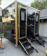 Deluxe Trailer Restroom 