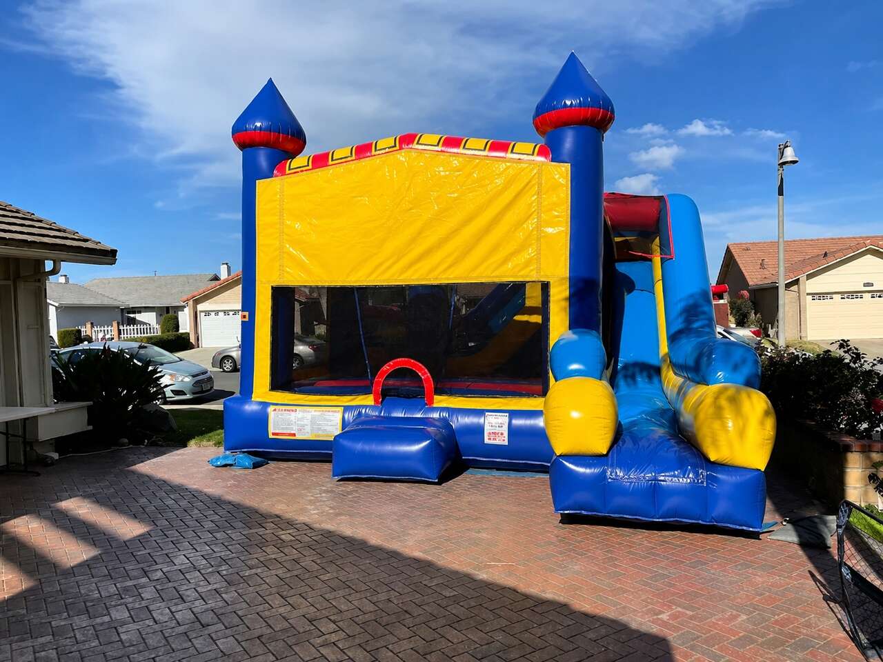 Jump N Bounce delivery team setting up in Fullerton