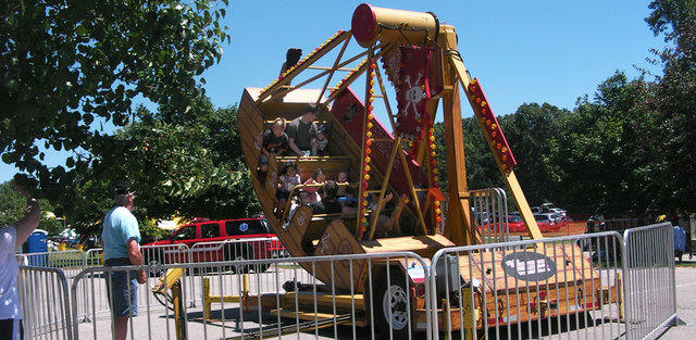 Pirates Revenge Carnival Ride