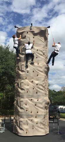 18 Foot Rock Climbing Wall - Rockwall