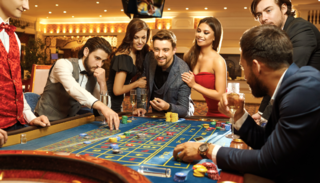 High Roller Experience - 7 Tables