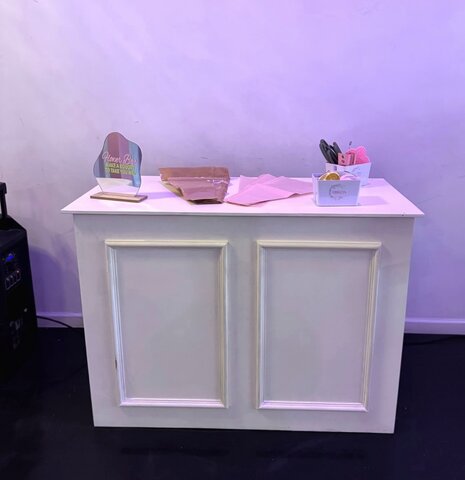 Treat Table Counter Top