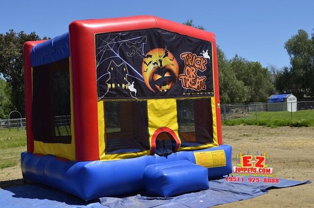 Halloween Trick or Treat Large Bounce House