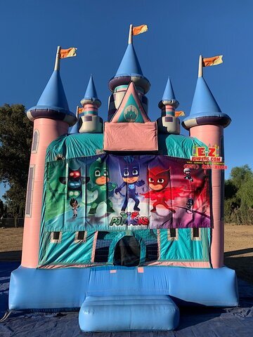 Pj Masks Magic Castle with Obstacles and Basketball Hoop 