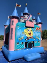 Spongebob Magic Castle with Obstacles and Basketball Hoop 