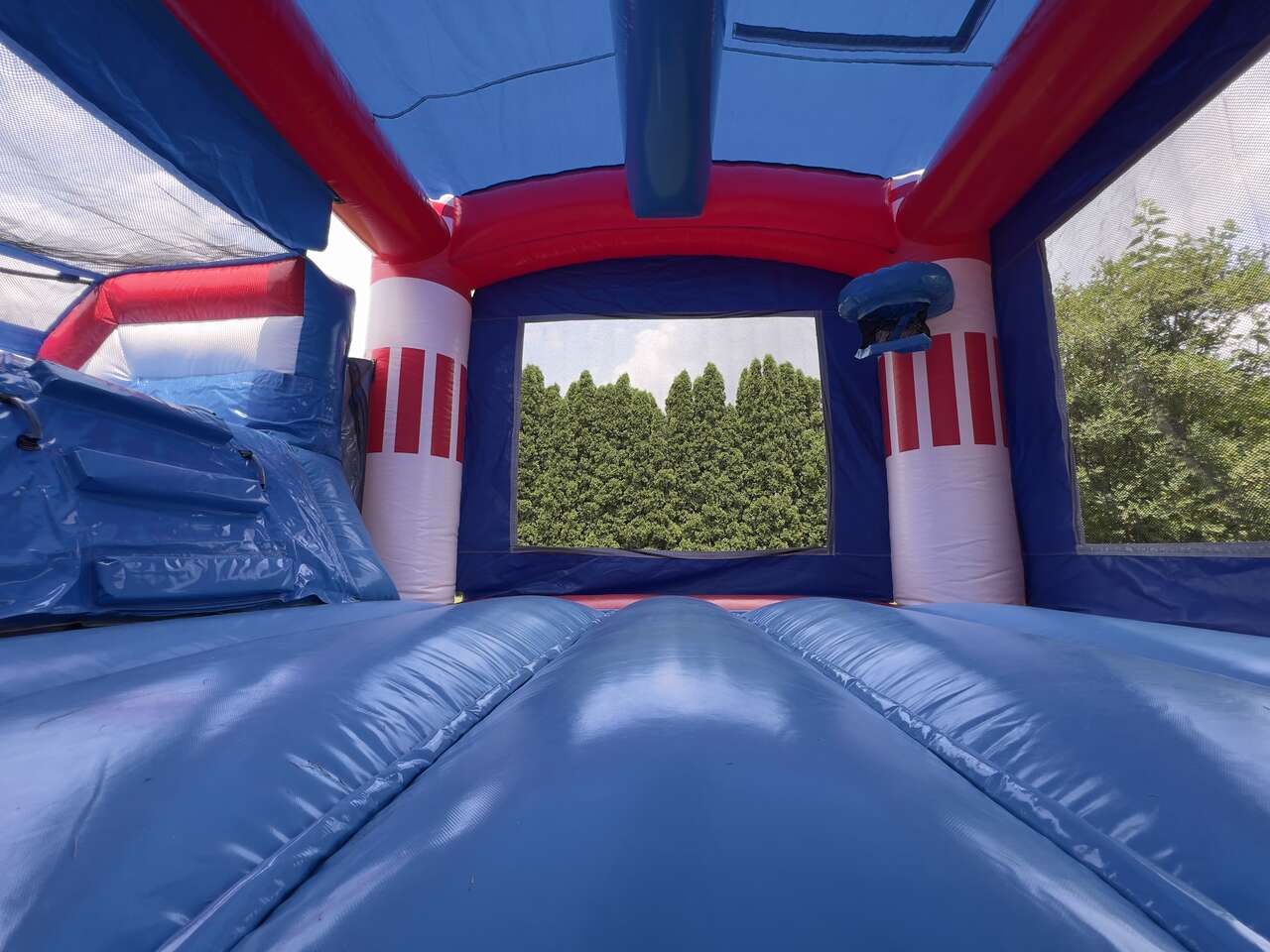 rent a bounce house with a slide by Fun Bounces Rental in Sheridan IL 60551