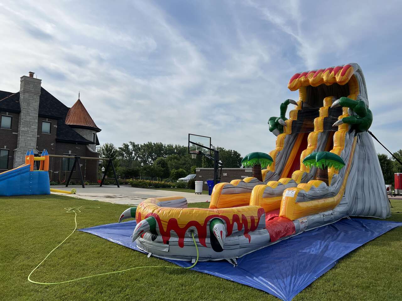 water slide rentals by Fun Bounces Rental in Tinley Park IL 60487
