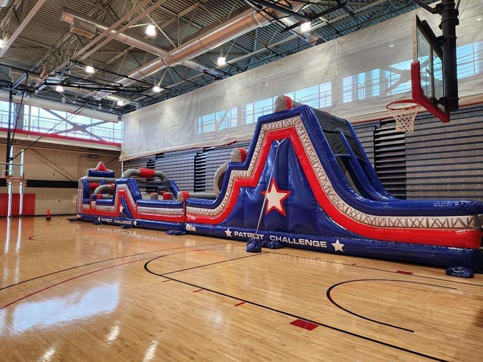 obstacles courses rental, from Fun Bounces Rental in Westmont IL 60523