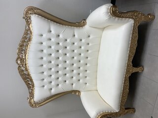 Deluxe Throne Chair